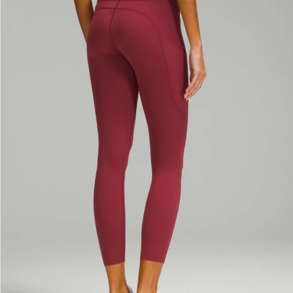 Lululemon fast and free high-rise tight 25” size 6